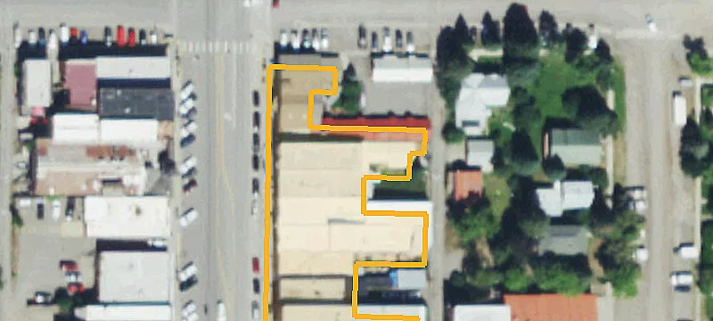 635 Main St