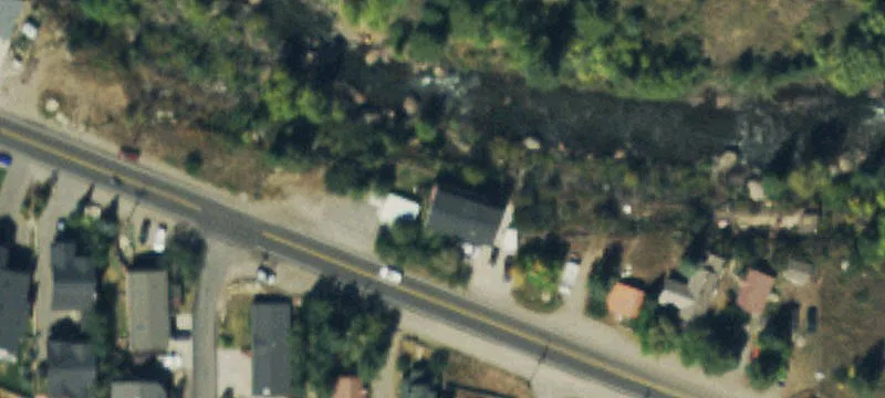 1172 Main St