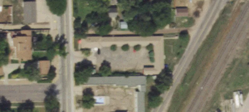 915 Division Ave