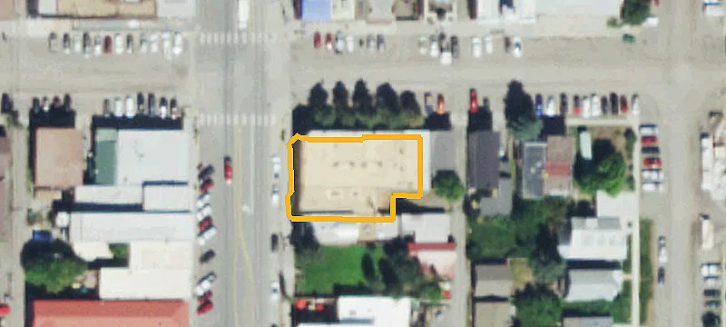 303 6th Ave