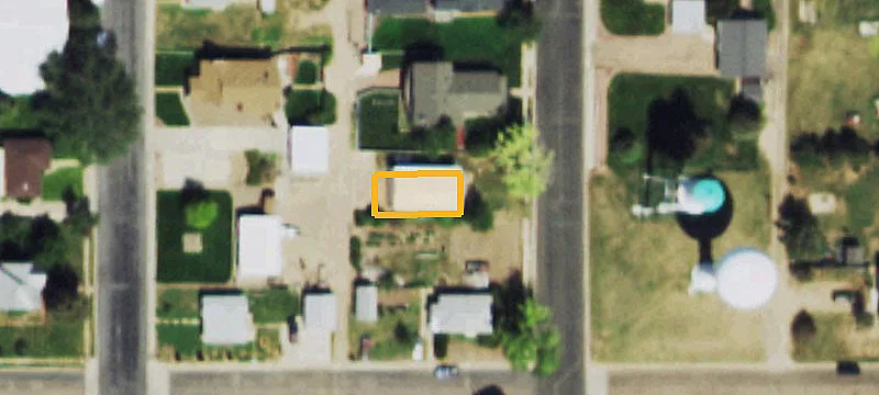 255 3rd N St