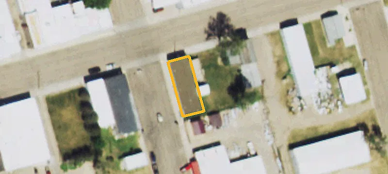 210 1st E St