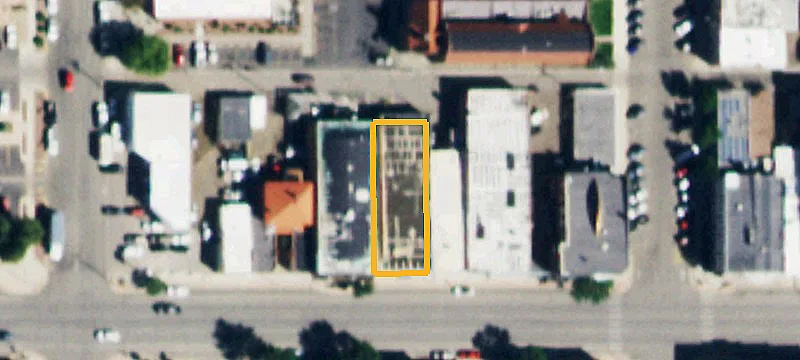 715 Main St