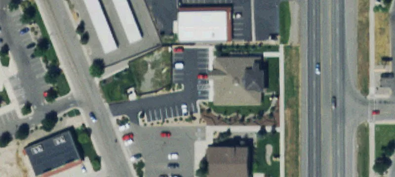 2720 Commercial Way