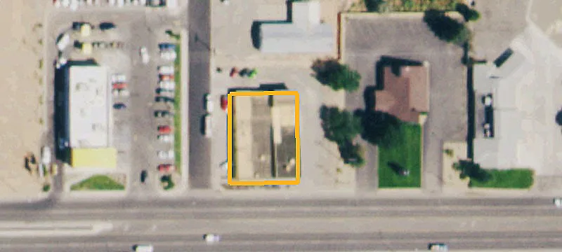 1430 Main St