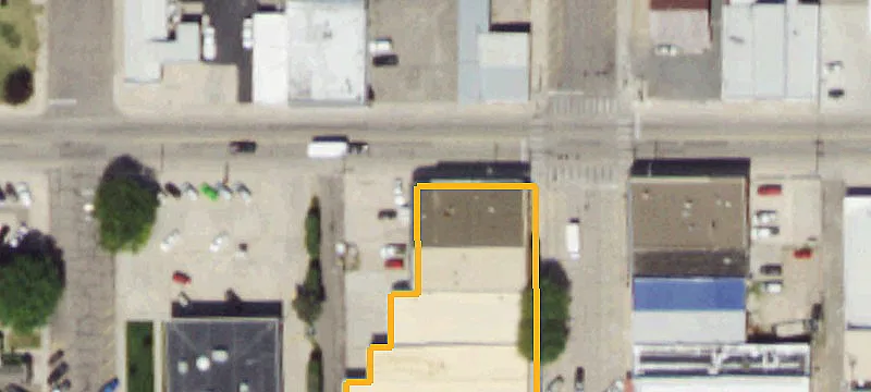 301 Main St