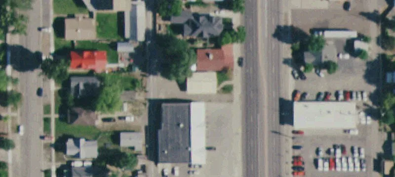 825 Main St