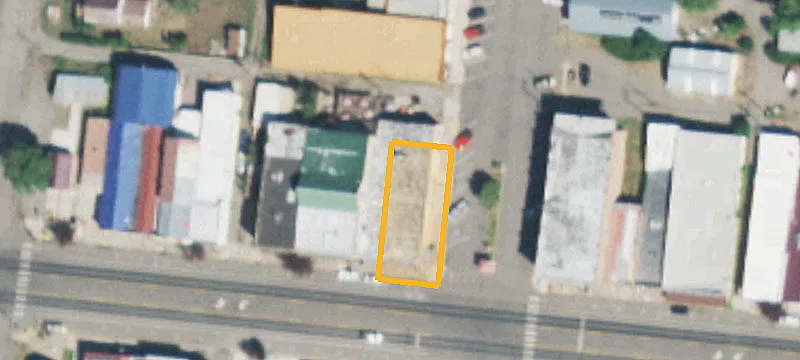 590 Grand Ave