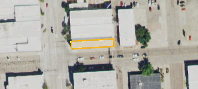 121 Main St