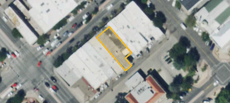 324 Main St