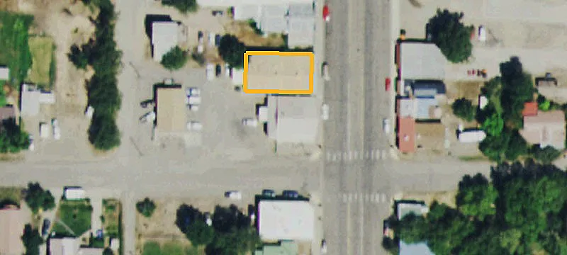 490 Main St