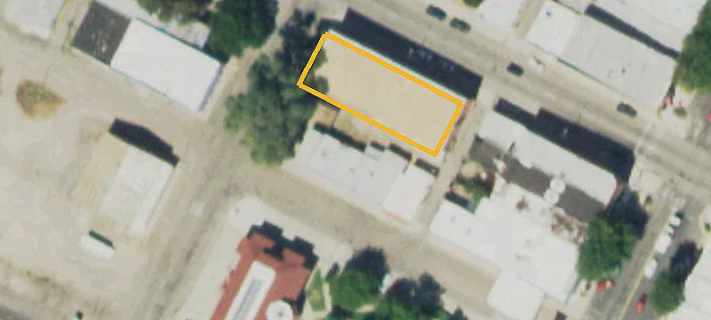 901 Railroad Ave