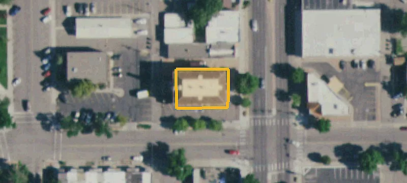563 Main St