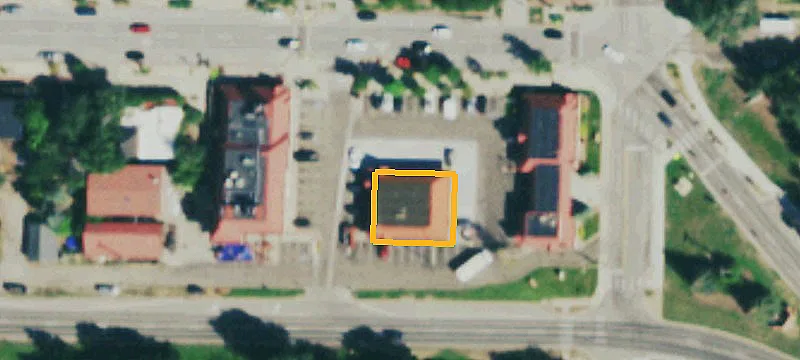 303 Main St