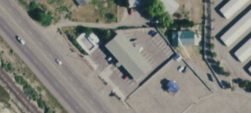 2124 Main St