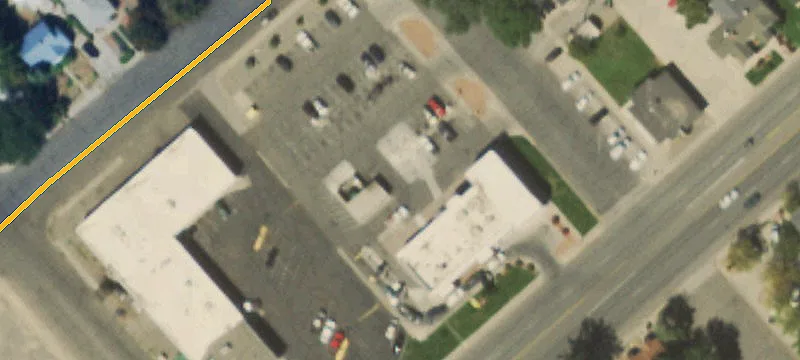 1035 Main St