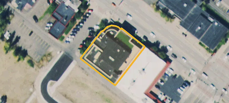 345 Lincoln Ave, Unit 202