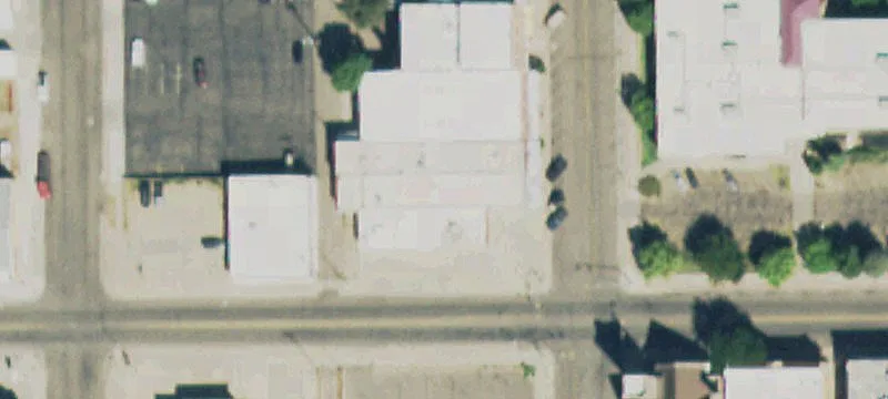 220 Santa Fe Ave
