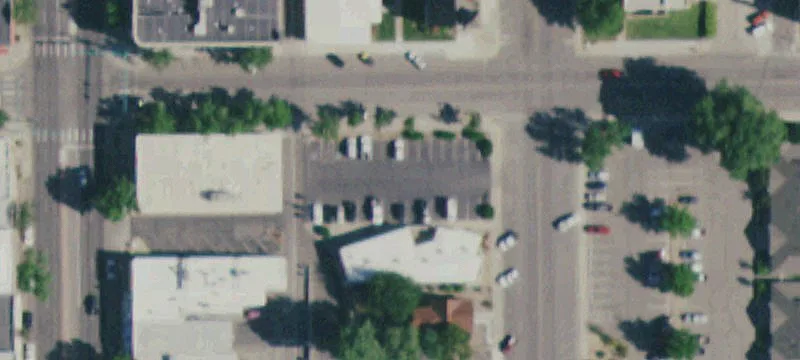 Meeker St