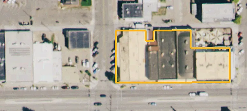 48 Main St