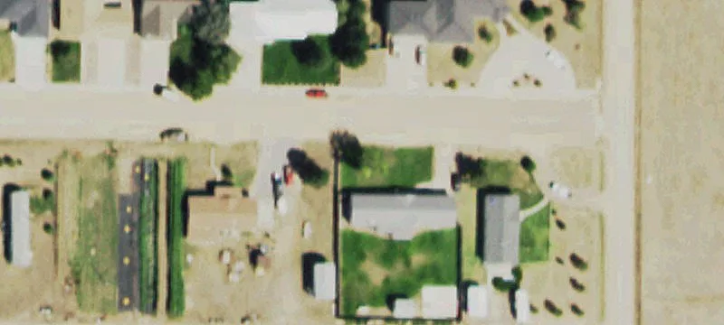 560 3rd Ave