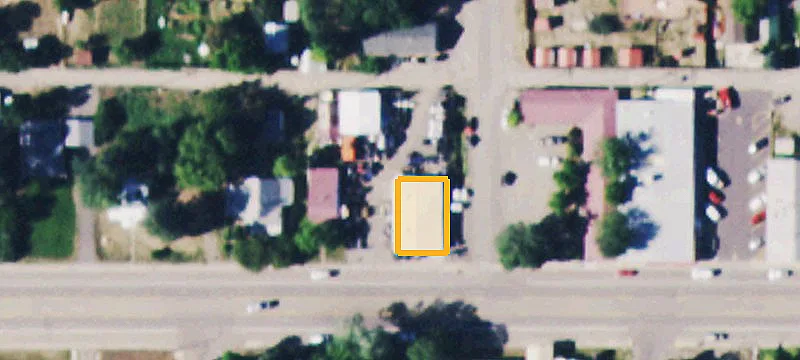 1395 Grand Ave