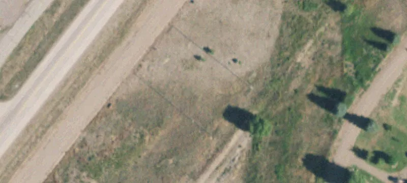 76 Frontage Rd
