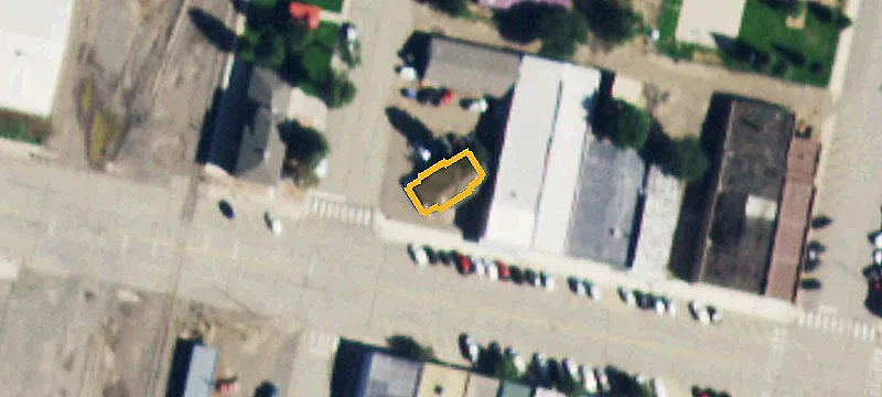 401 Main St