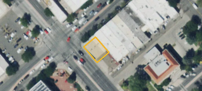 306 Main St