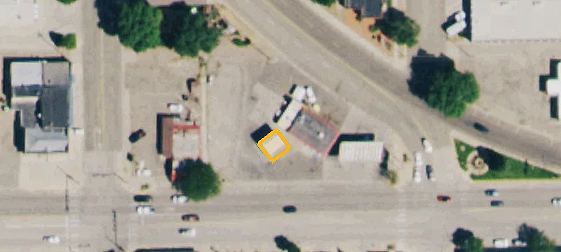 302 Main St