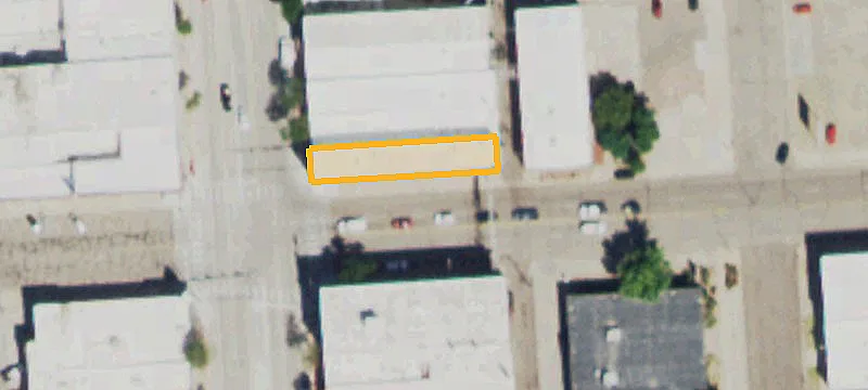 123 Main St