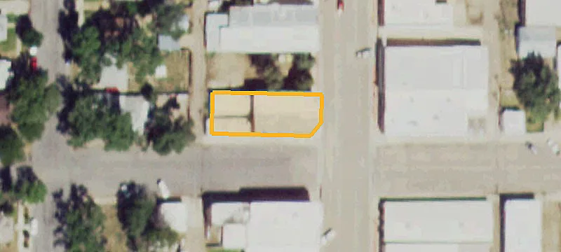 128 Main St