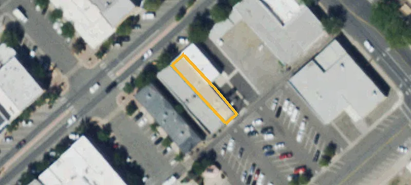 512 Main St