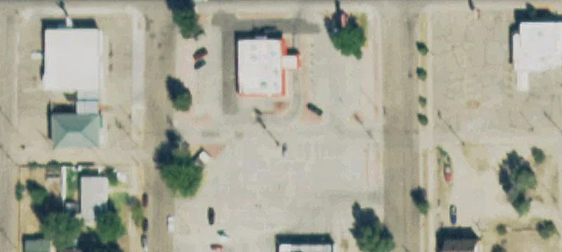 500 1st St