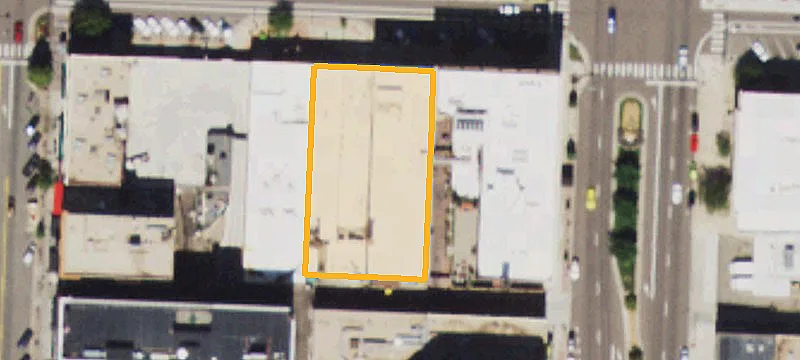 121-123 Pike Peak Ave