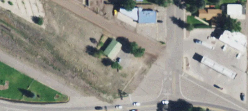 1210 Grande Ave