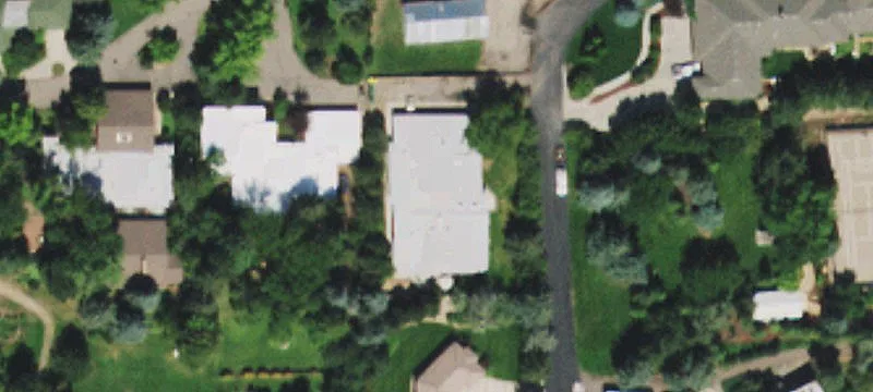 6347 Hawthorn Ln