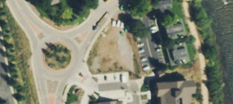 2800 Midland Ave