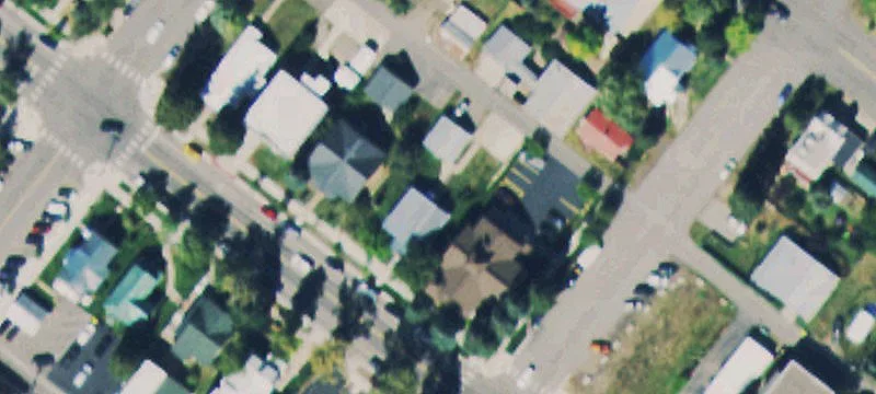 414 Oak St