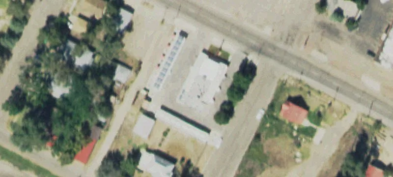 1320 Elm Ave