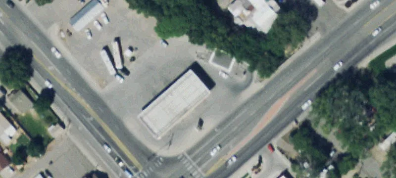 1301 Main St