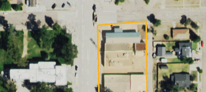 716 Main St