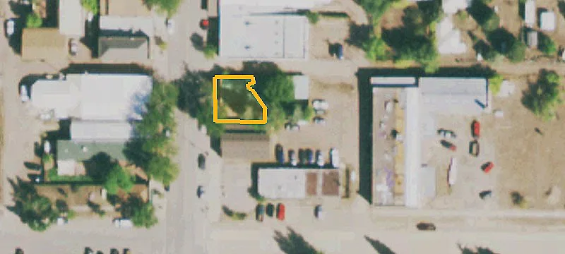 215 Main St