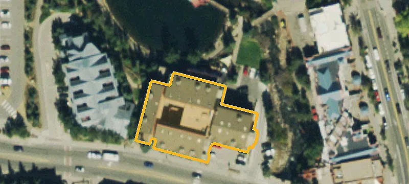 600 Park Ave