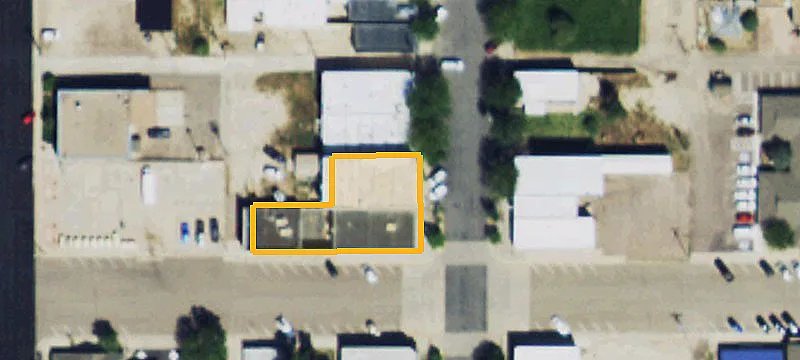 219 Ee Ave