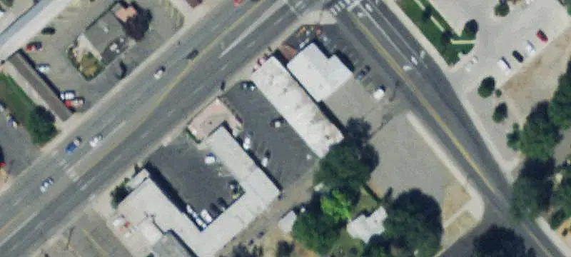 1222 Main St