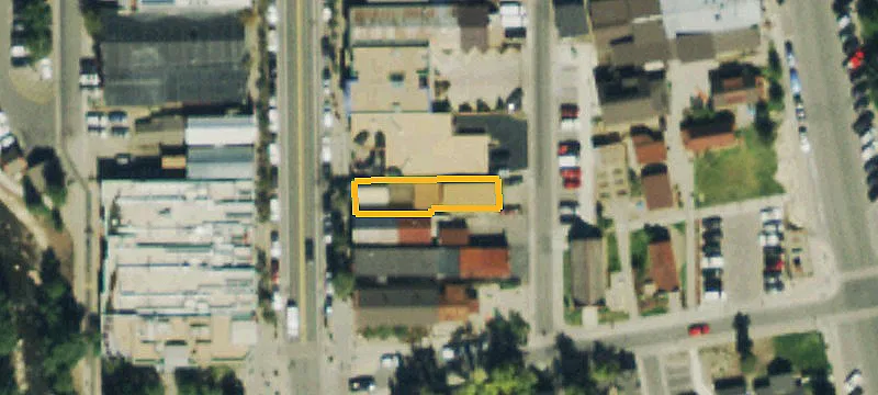 128 Main St