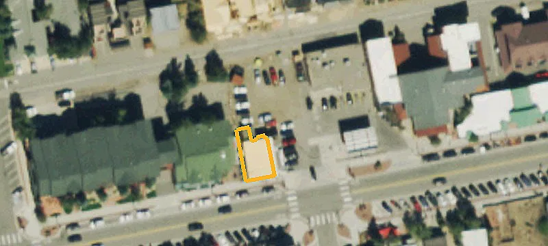 121 Main St