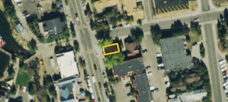 400 Main St