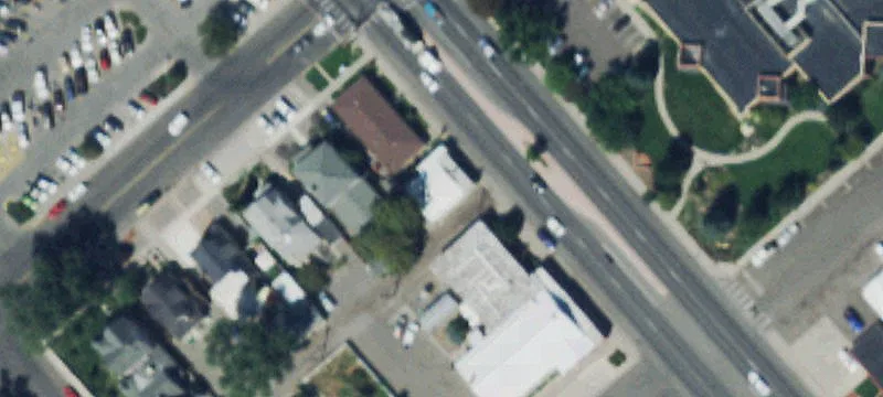 210 Townsend Ave